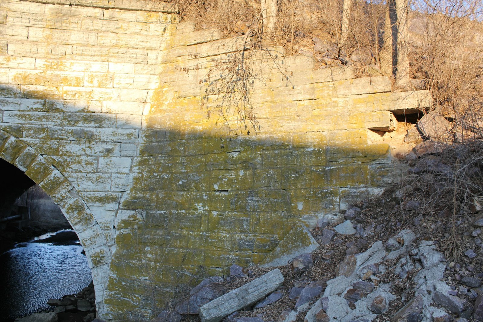Southwest wing wall